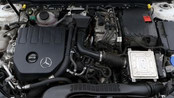 Mercedes-Benz CLA CLA 250 E AMG LINE PREMIUM PLUS NIGHT ED