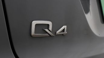 Audi Q4 e-tron S LINE