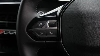 Peugeot E-2008 ALLURE PREMIUM PLUS