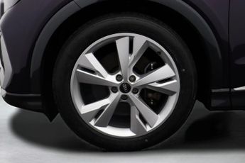 Audi Q4 e-tron S LINE