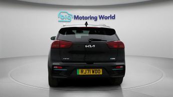 Kia Niro 4 PLUS