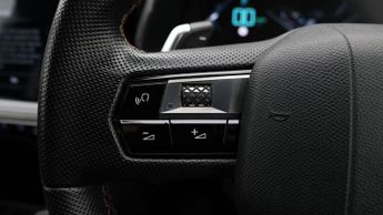 DS AUTOMOBILES DS 7 CROSSBACK E-TENSE PERFORMANCE LINE