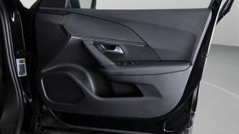 Peugeot E-2008 GT PREMIUM