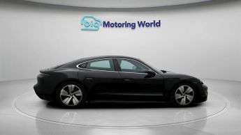 Porsche Taycan 4S