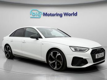 Audi A4 TFSI S LINE BLACK EDITION