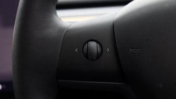 Tesla Model 3 MODEL 3