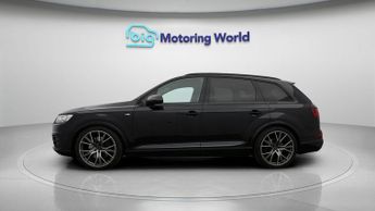 Audi Q7 TDI QUATTRO S LINE BLACK EDITION