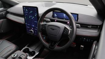 Ford Mustang Mach-E BASE