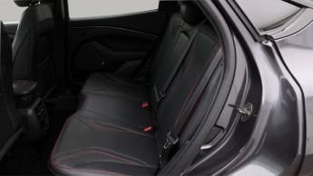 Ford Mustang Mach-E BASE