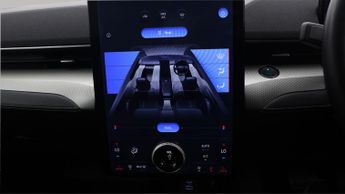 Ford Mustang Mach-E BASE