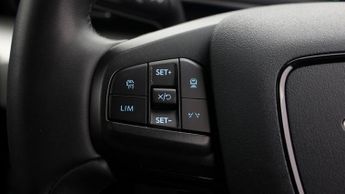 Ford Mustang Mach-E BASE