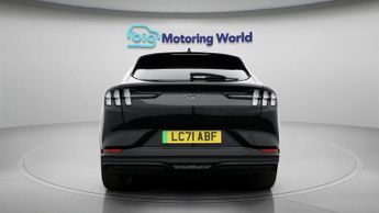 Ford Mustang Mach-E BASE