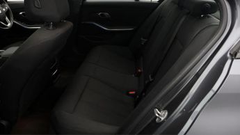 BMW 3 Series 330E SE PRO