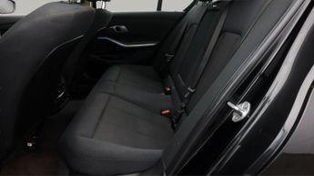 BMW 3 Series 330E SE PRO