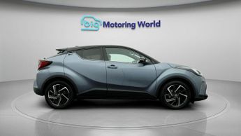 Toyota C-HR DYNAMIC