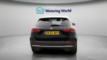 Mercedes-Benz GLA GLA 180 AMG LINE PREMIUM PLUS