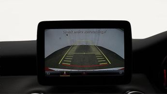 Mercedes-Benz GLA GLA 180 URBAN EDITION