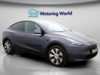 Tesla Model Y LONG RANGE AWD