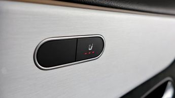 Mercedes-Benz A Class A 200 AMG LINE PREMIUM