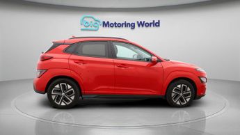 Hyundai KONA PREMIUM