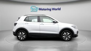 Volkswagen T-Cross MOVE TSI DSG