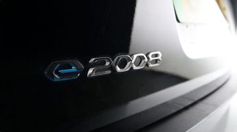 Peugeot E-2008 ALLURE PREMIUM