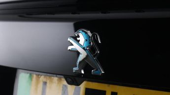 Peugeot E-2008 ALLURE PREMIUM