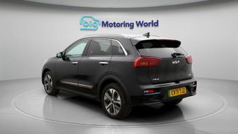 Kia Niro 4 PLUS