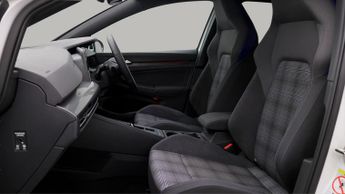 Volkswagen Golf GTE DSG