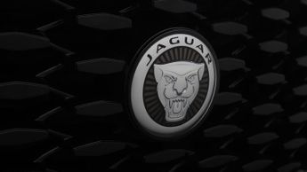 Jaguar F-PACE R-DYNAMIC SE BLACK