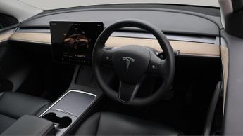 Tesla Model Y LONG RANGE AWD