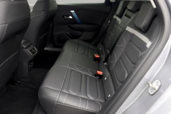 Citroen e-C4 SHINE PLUS