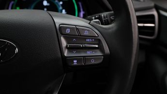 Hyundai IONIQ PREMIUM SE