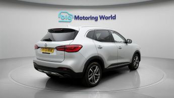 MG MG HS EXCLUSIVE DCT