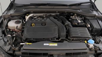 Volkswagen Golf LIFE ETSI DSG