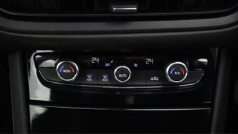 Vauxhall Grandland SE