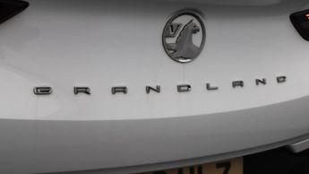 Vauxhall Grandland SE