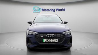 Audi e-tron QUATTRO BLACK EDITION