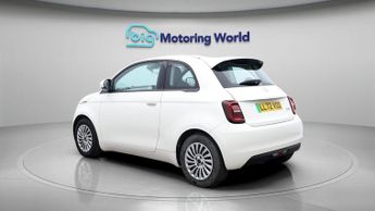Fiat 500e ACTION