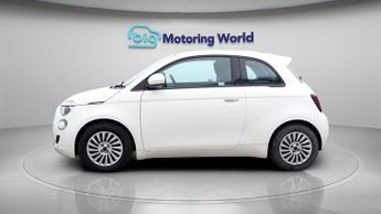 Fiat 500e ACTION