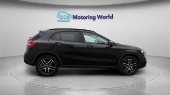 Mercedes-Benz GLA GLA 180 URBAN EDITION