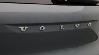 Volvo XC40 RECHARGE T4 R-DESIGN