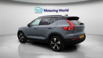 Volvo XC40 RECHARGE T4 R-DESIGN