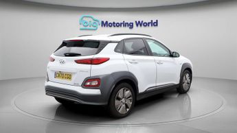 Hyundai KONA PREMIUM SE