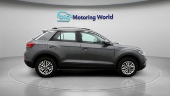 Volkswagen T-Roc LIFE TSI DSG