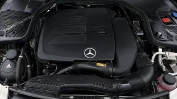 Mercedes-Benz C Class C 300 AMG LINE PREMIUM