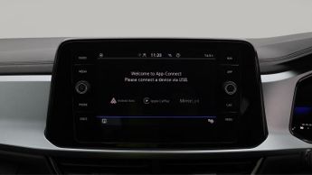 Volkswagen T-Roc LIFE TSI DSG