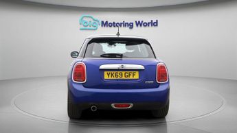 MINI Hatch COOPER EXCLUSIVE