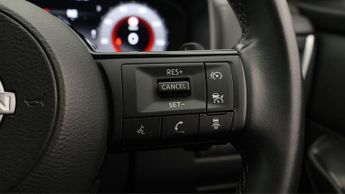 Nissan Qashqai DIG-T N-CONNECTA DCT