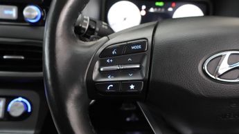 Hyundai KONA PREMIUM